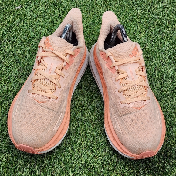 HOKA CLIFTON 9 - Womens Athletic Shoes - SIZE 8B - Picture 2 of 9